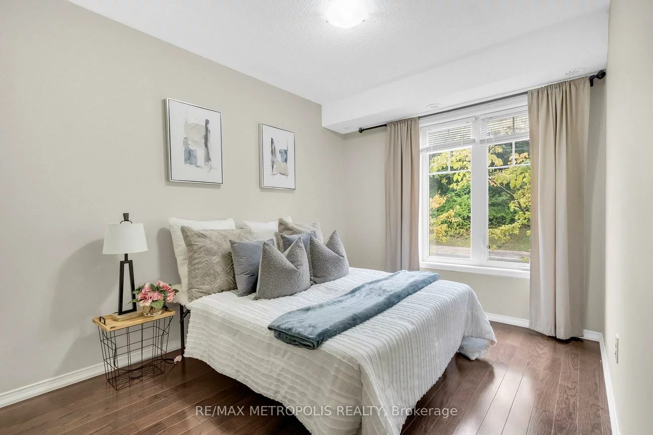 669A, Warden, Clairlea-Birchmount, Toronto