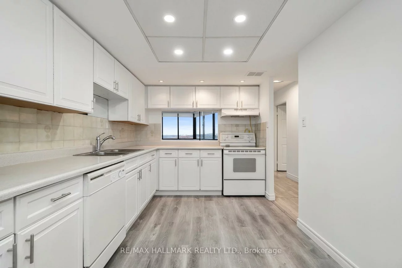 2330, Bridletowne, L'Amoreaux, Toronto