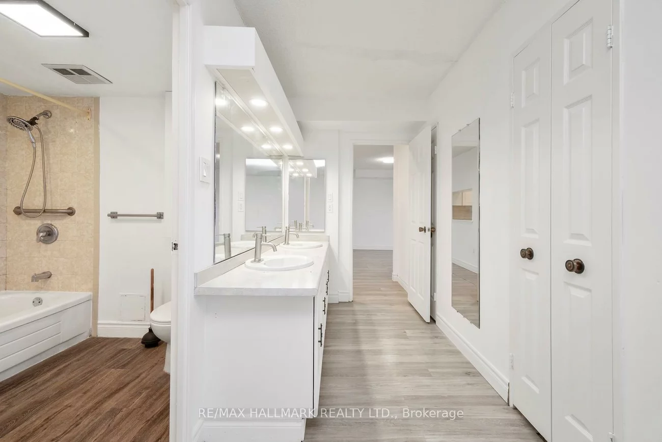 2330, Bridletowne, L'Amoreaux, Toronto