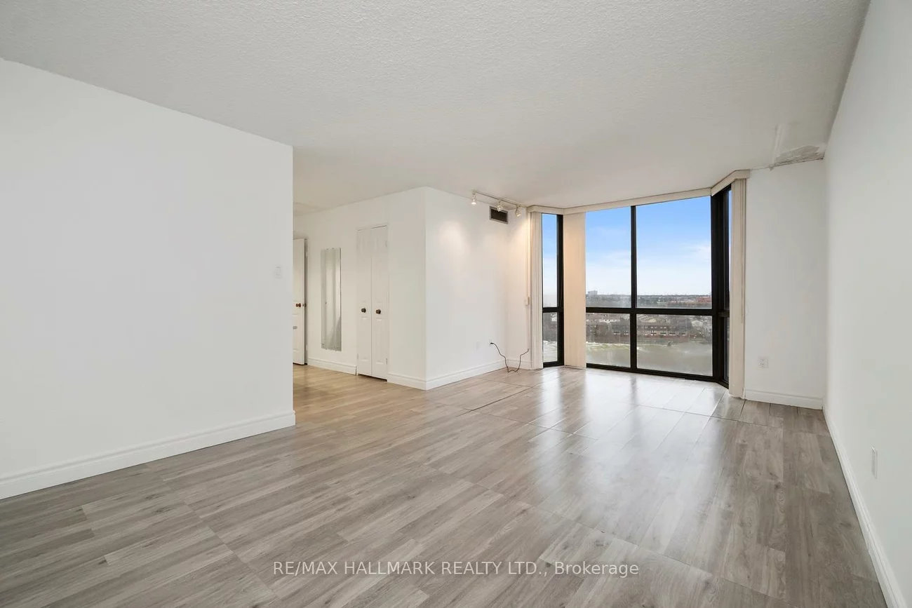 2330, Bridletowne, L'Amoreaux, Toronto