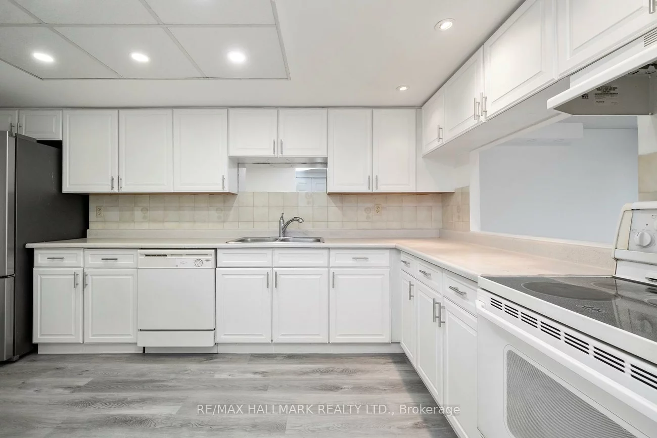 2330, Bridletowne, L'Amoreaux, Toronto