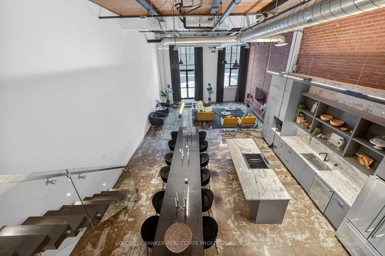 1159, Dundas, South Riverdale, Toronto