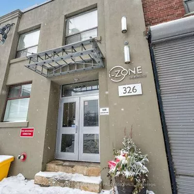 1159, Dundas, South Riverdale, Toronto