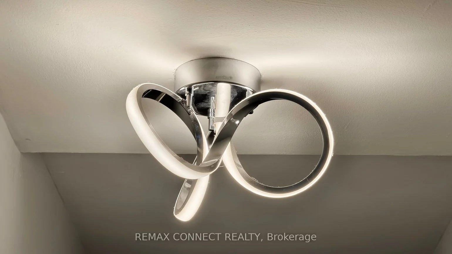 1145, Logan, Broadview North, Toronto