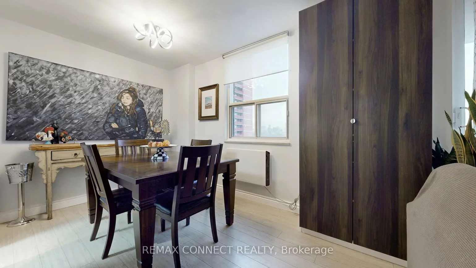 1145, Logan, Broadview North, Toronto