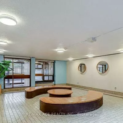 3, Massey, Crescent Town, Toronto