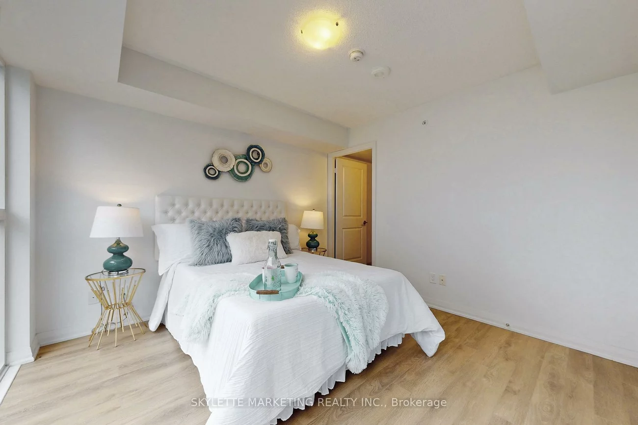 30, Meadowglen, Woburn, Toronto