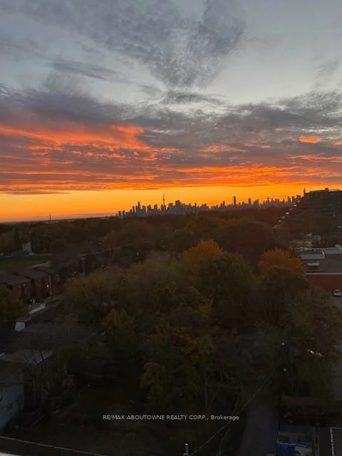 286, Main, East End-Danforth, Toronto