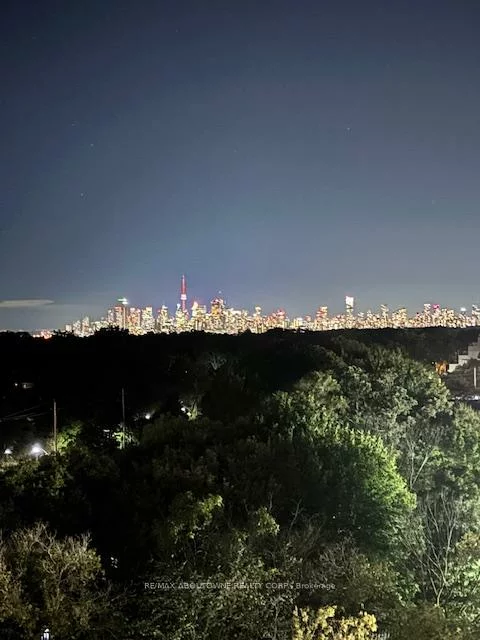 286, Main, East End-Danforth, Toronto