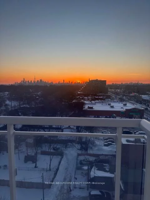 286, Main, East End-Danforth, Toronto