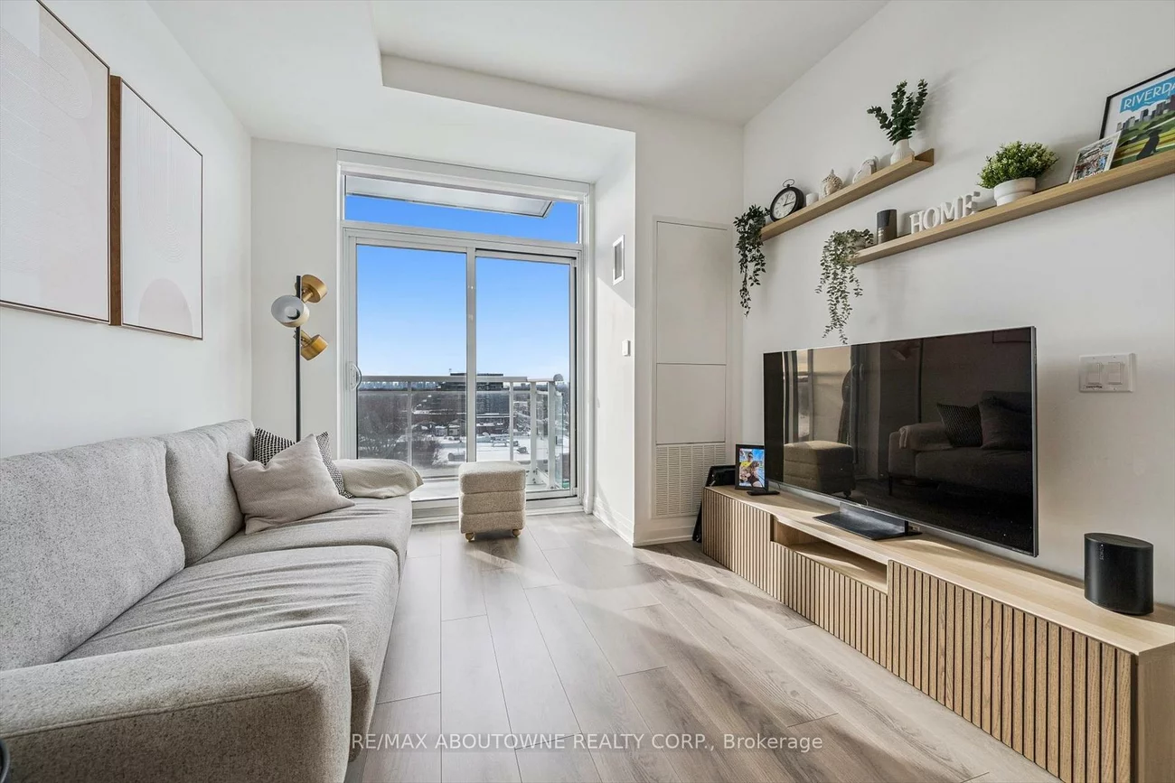 286, Main, East End-Danforth, Toronto