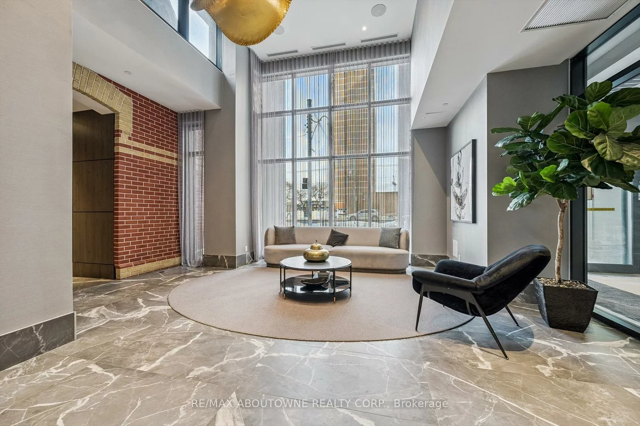 286, Main, East End-Danforth, Toronto