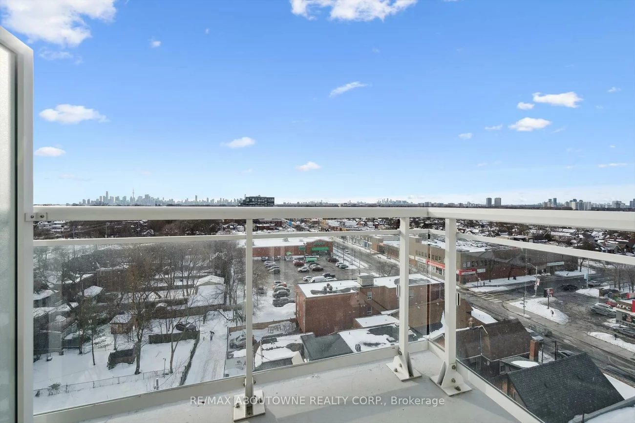 286, Main, East End-Danforth, Toronto