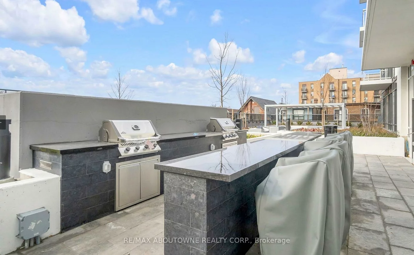 286, Main, East End-Danforth, Toronto