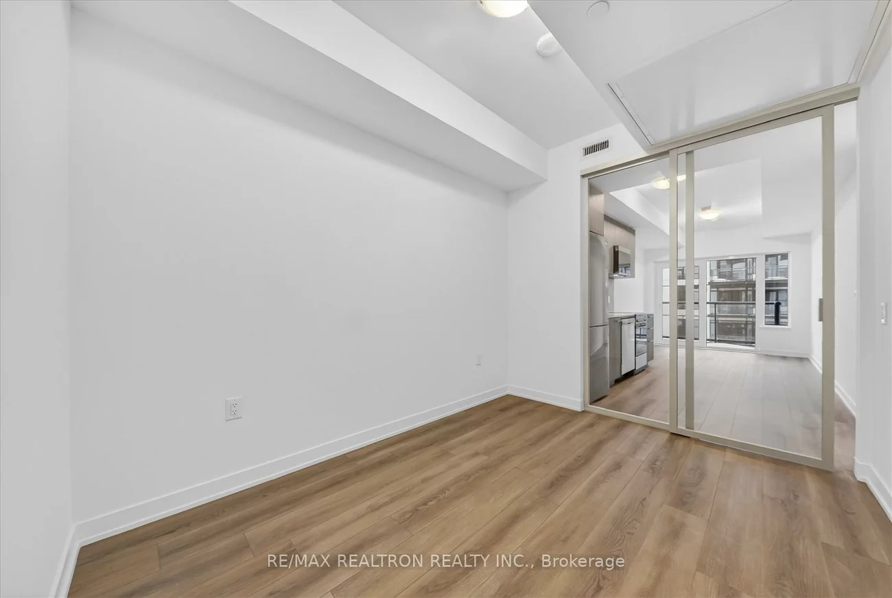 7437, Kingston, Rouge E11, Toronto