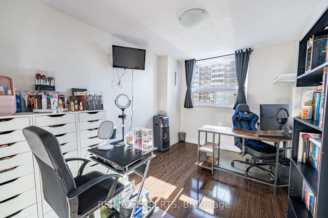 100, Prudential, Dorset Park, Toronto