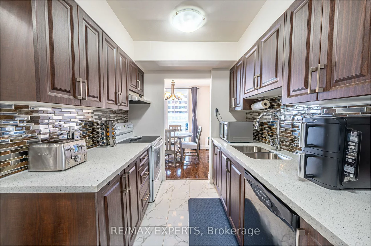 100, Prudential, Dorset Park, Toronto