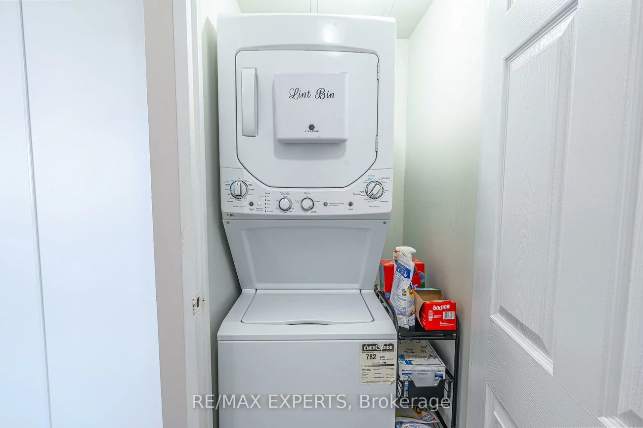 100, Prudential, Dorset Park, Toronto