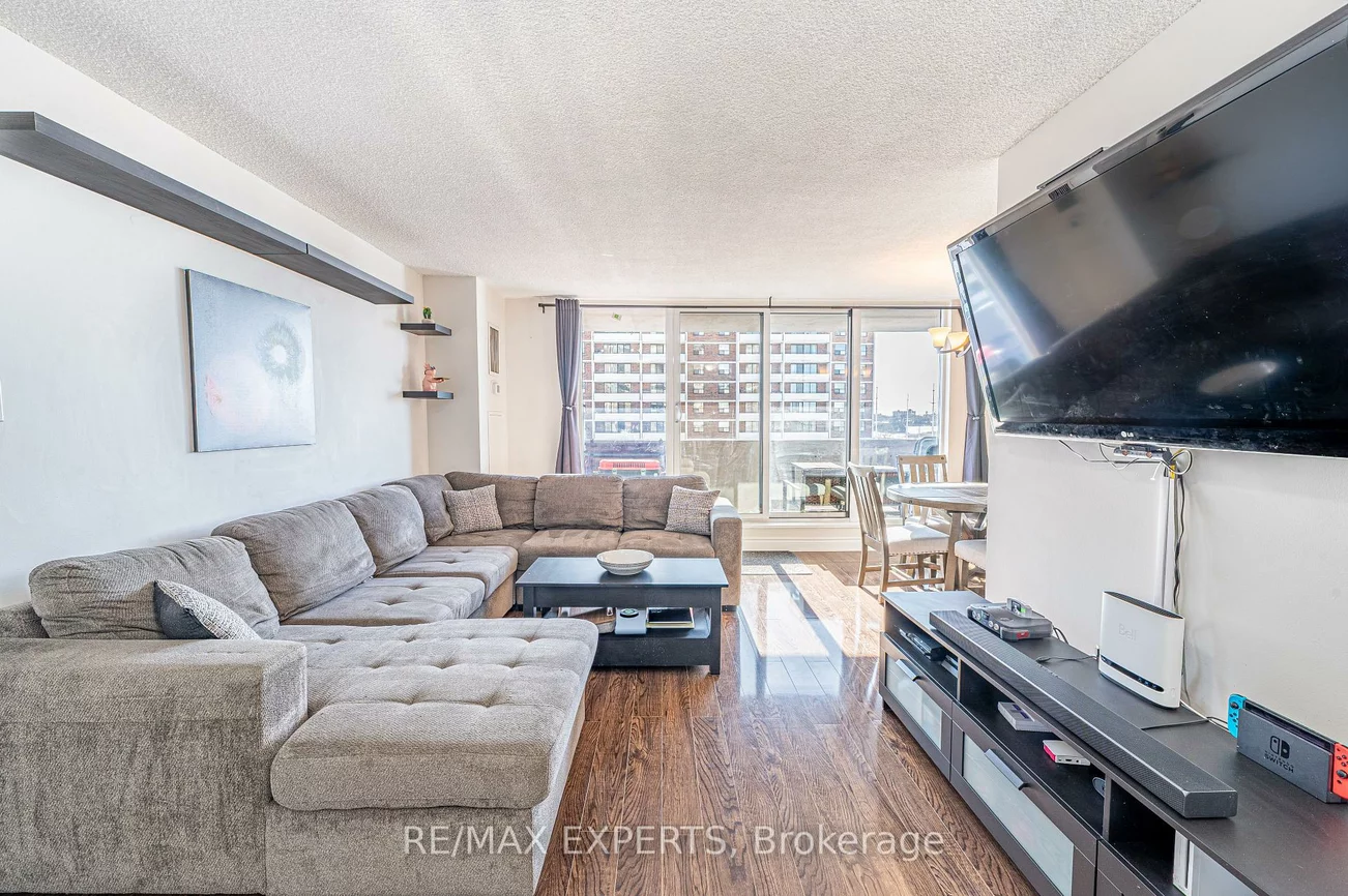 100, Prudential, Dorset Park, Toronto