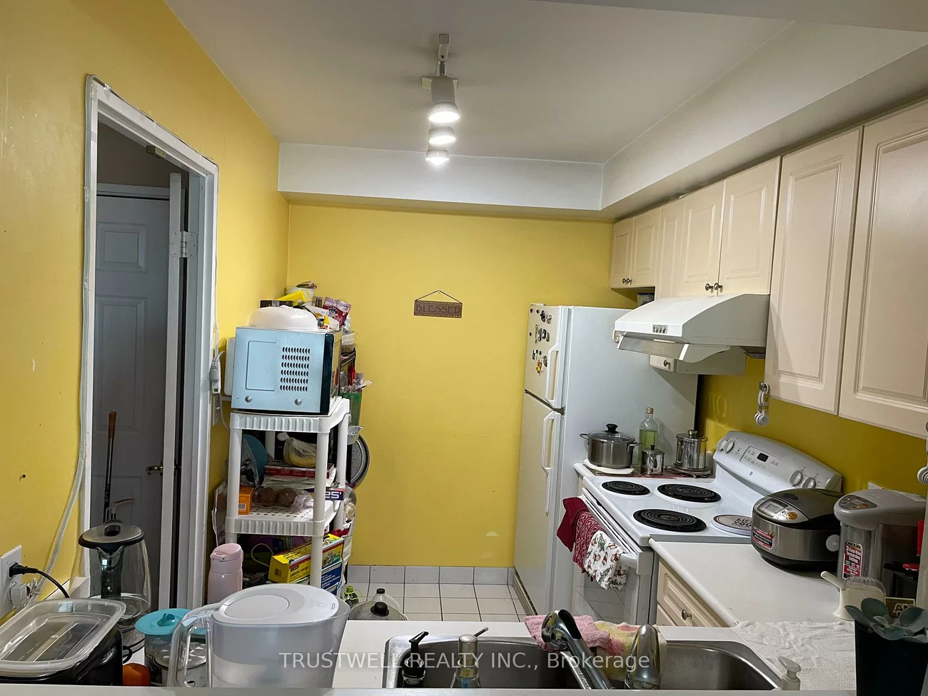 8, Lee Centre, Woburn, Toronto