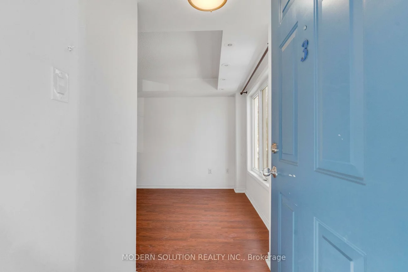 70, Munro, South Riverdale, Toronto