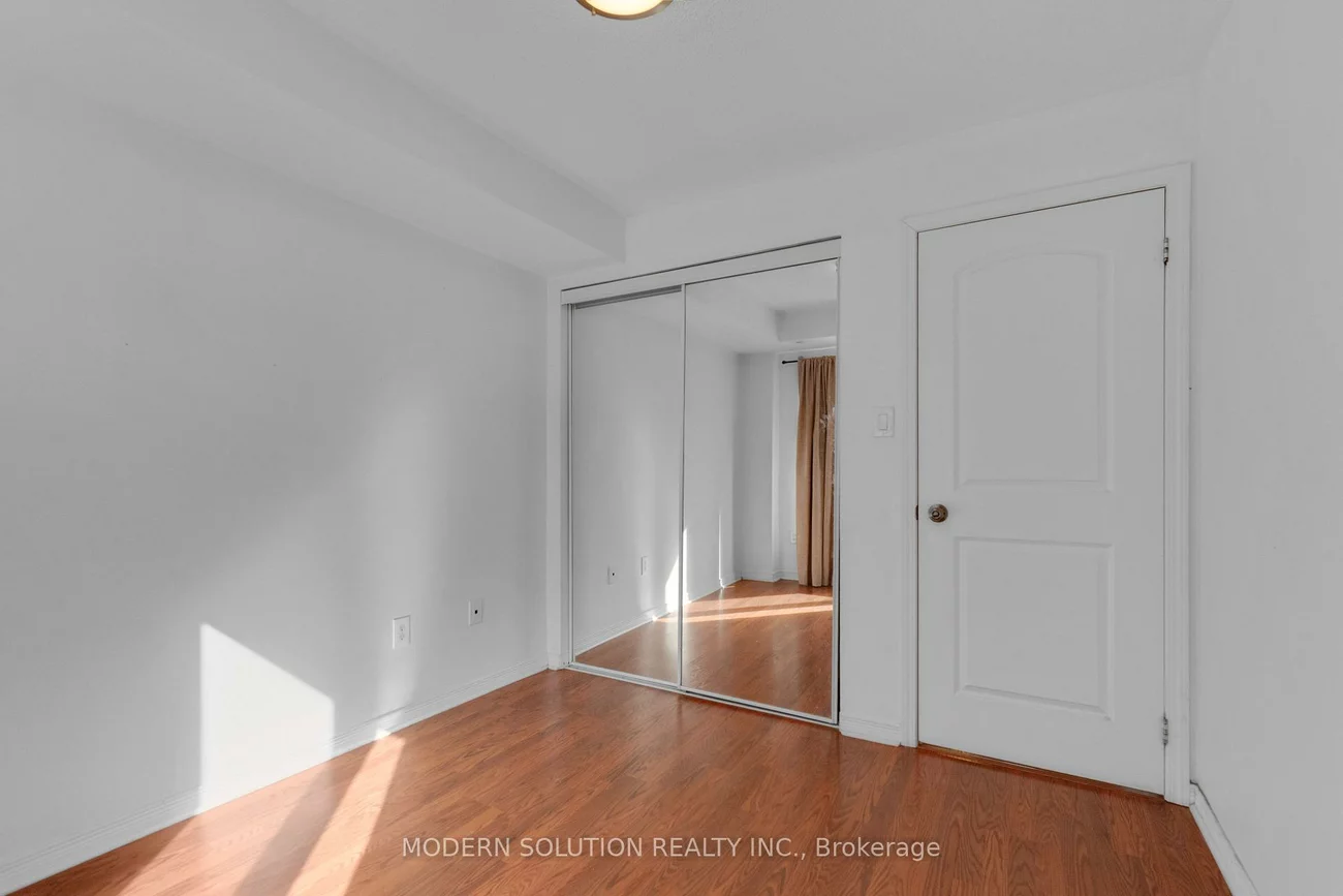 70, Munro, South Riverdale, Toronto