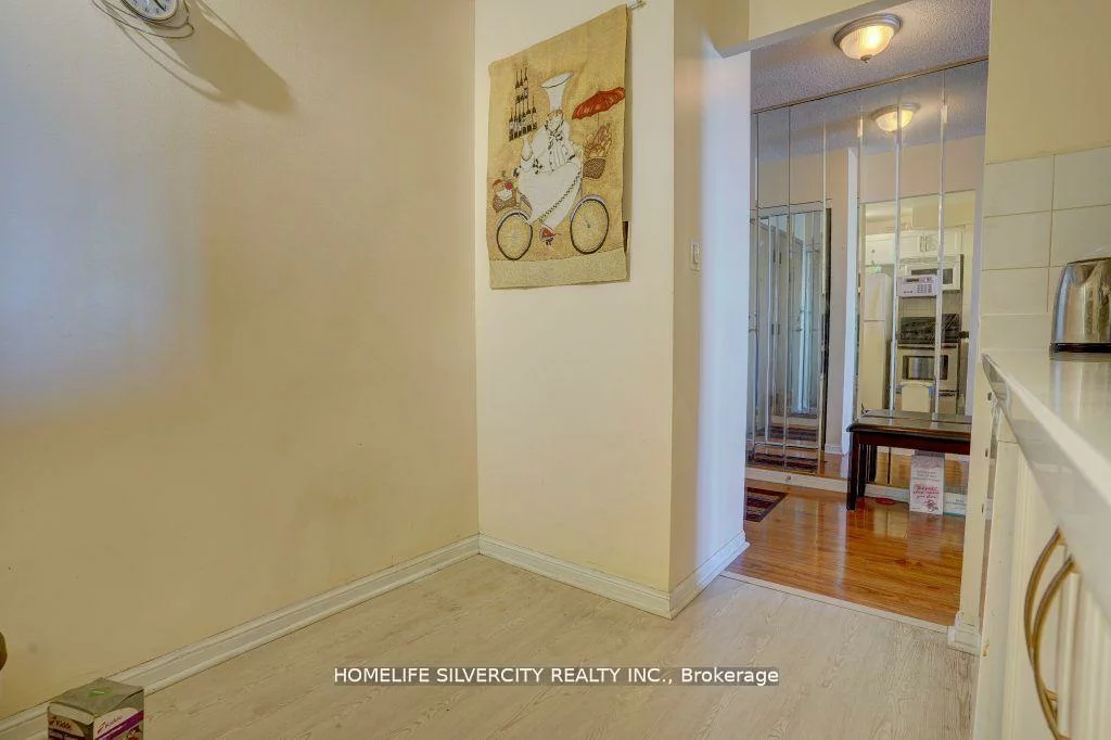 88, Corporate, Woburn, Toronto