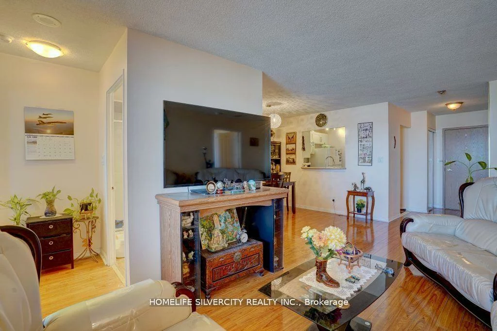 88, Corporate, Woburn, Toronto