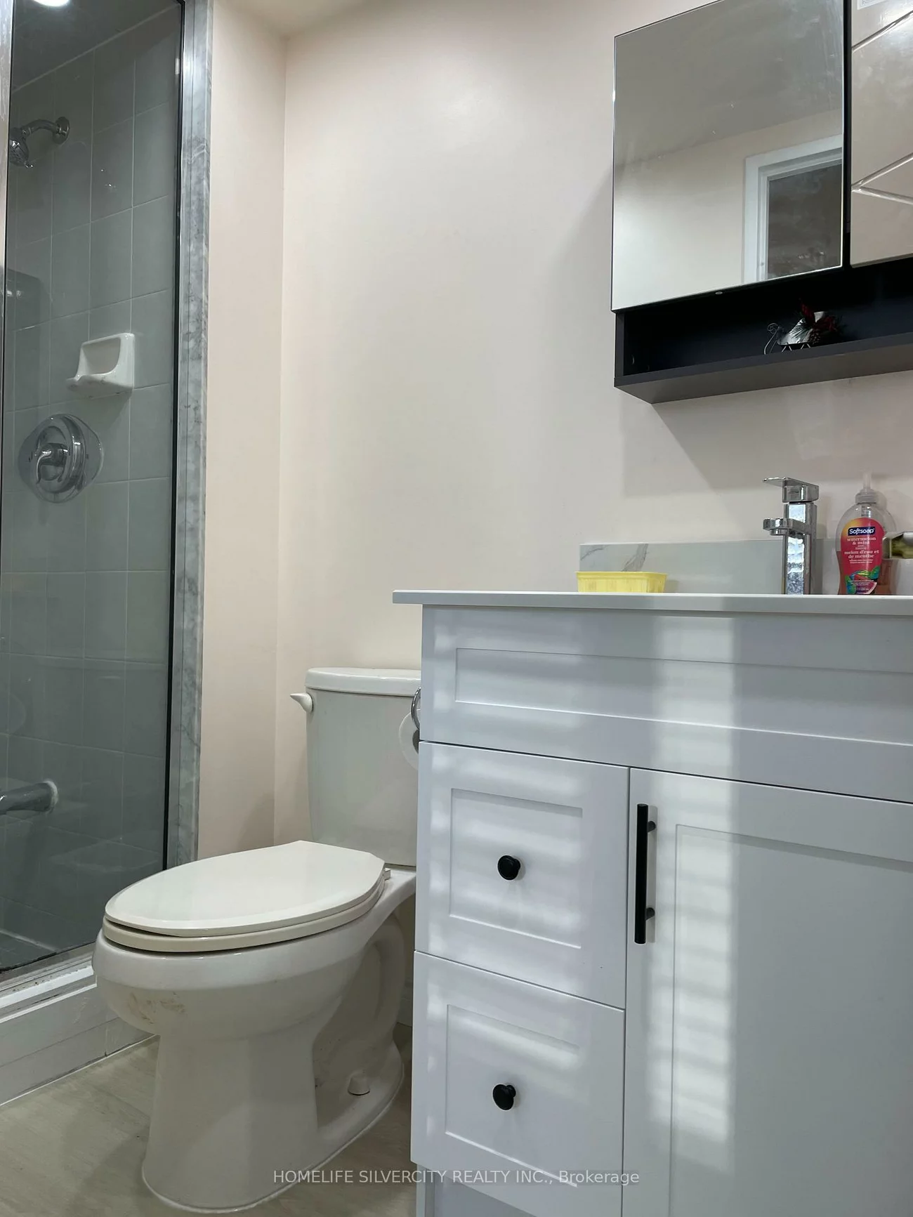 88, Corporate, Woburn, Toronto