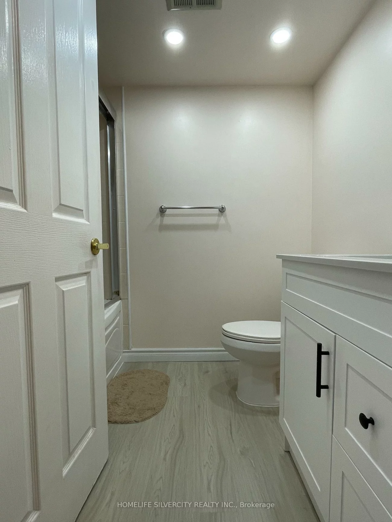 88, Corporate, Woburn, Toronto