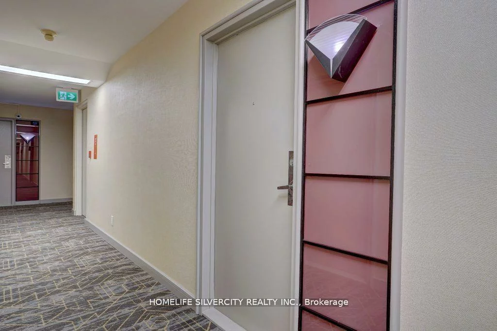 88, Corporate, Woburn, Toronto