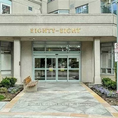 88, Corporate, Woburn, Toronto