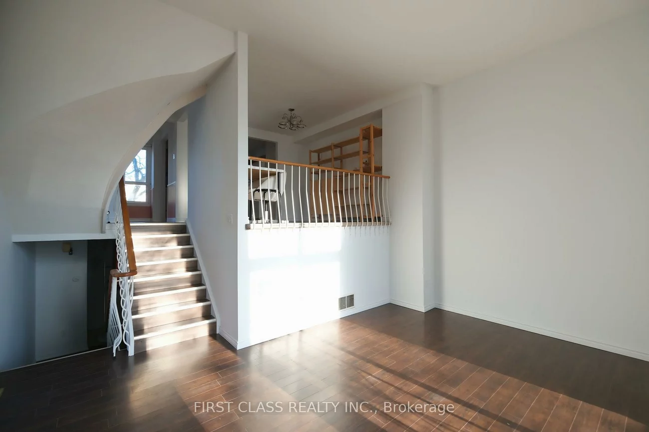 1180, Sandhurst, Agincourt North, Toronto