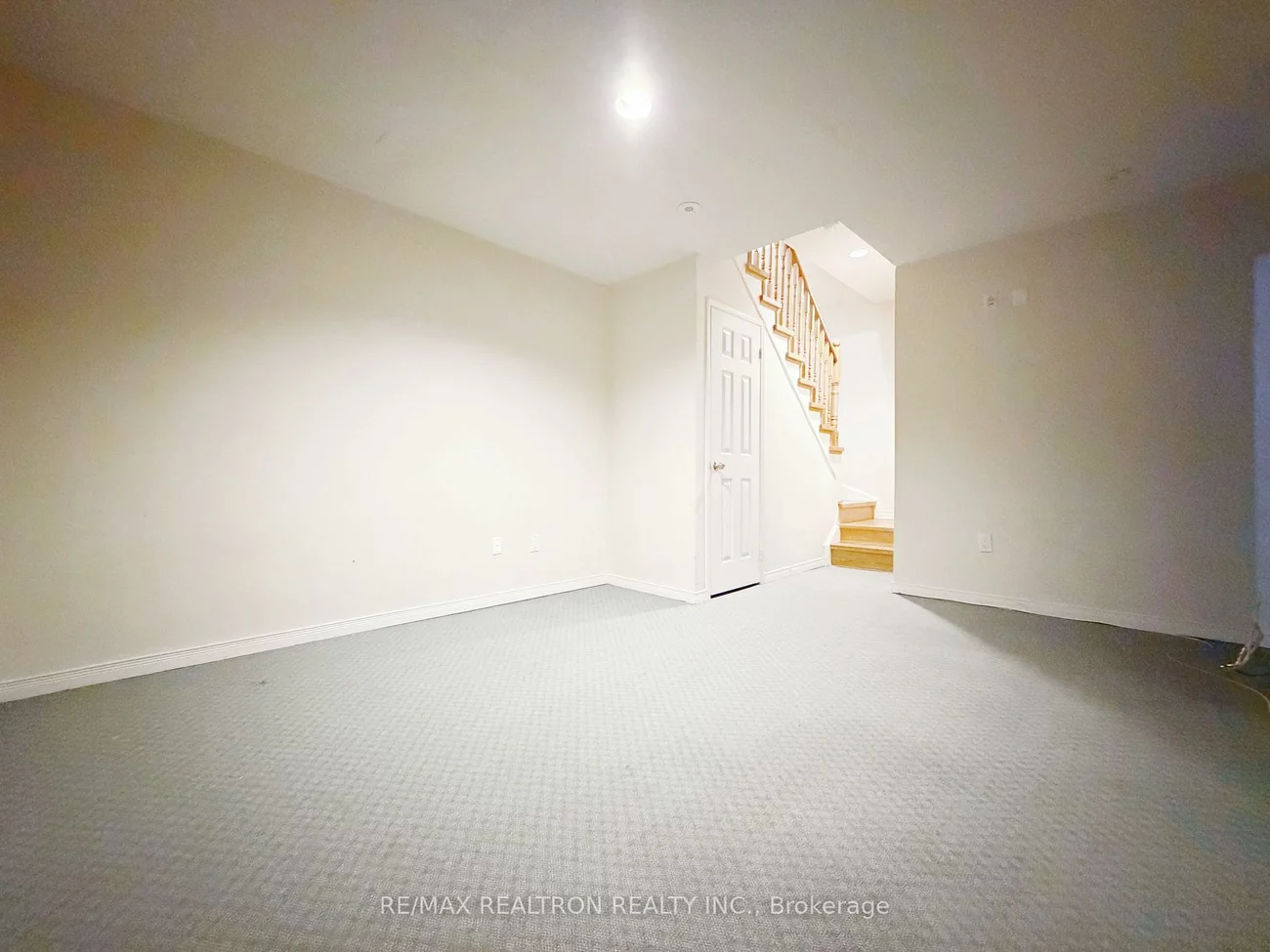 29, Rosebank, Malvern, Toronto