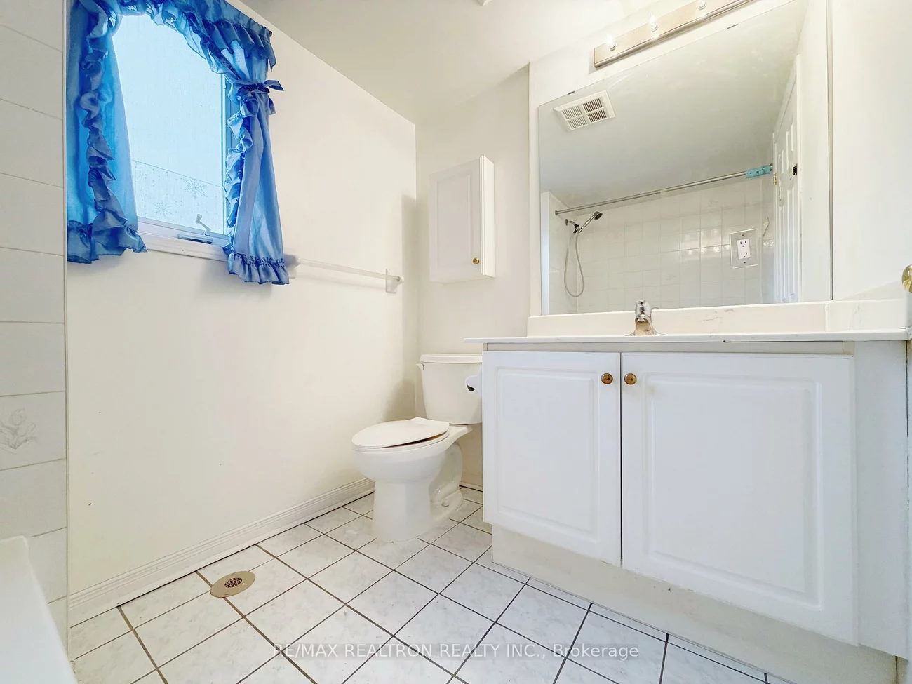 29, Rosebank, Malvern, Toronto