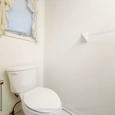 29, Rosebank, Malvern, Toronto