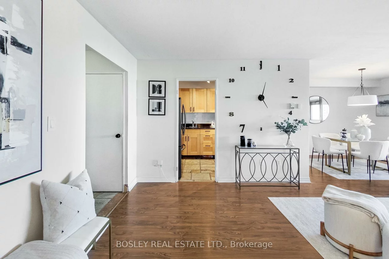 3, Massey, Crescent Town, Toronto