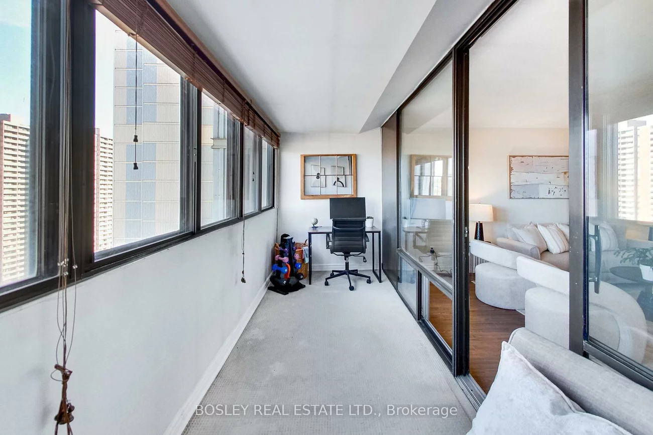 3, Massey, Crescent Town, Toronto