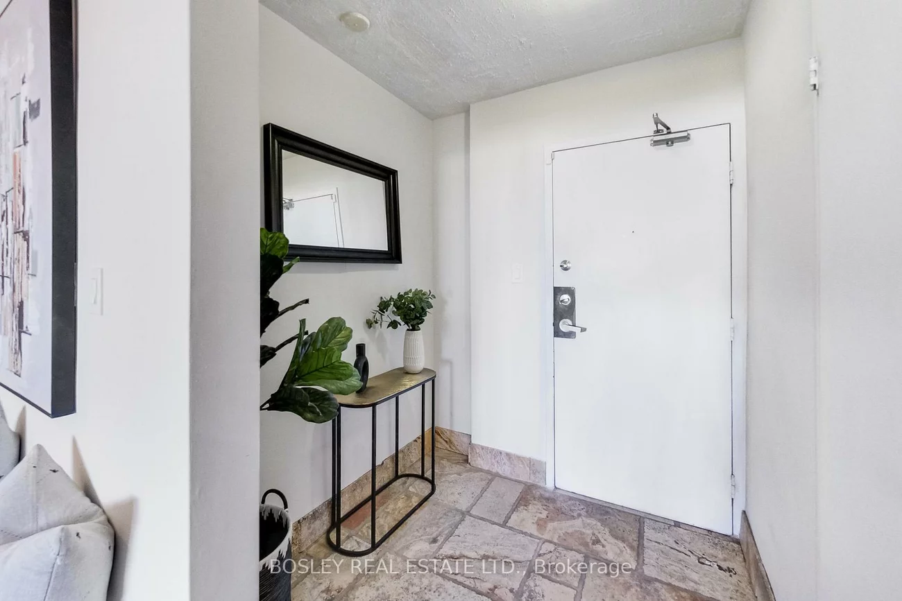 3, Massey, Crescent Town, Toronto