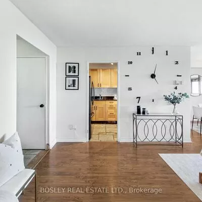 3, Massey, Crescent Town, Toronto