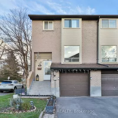 55, Collinsgrove, West Hill, Toronto