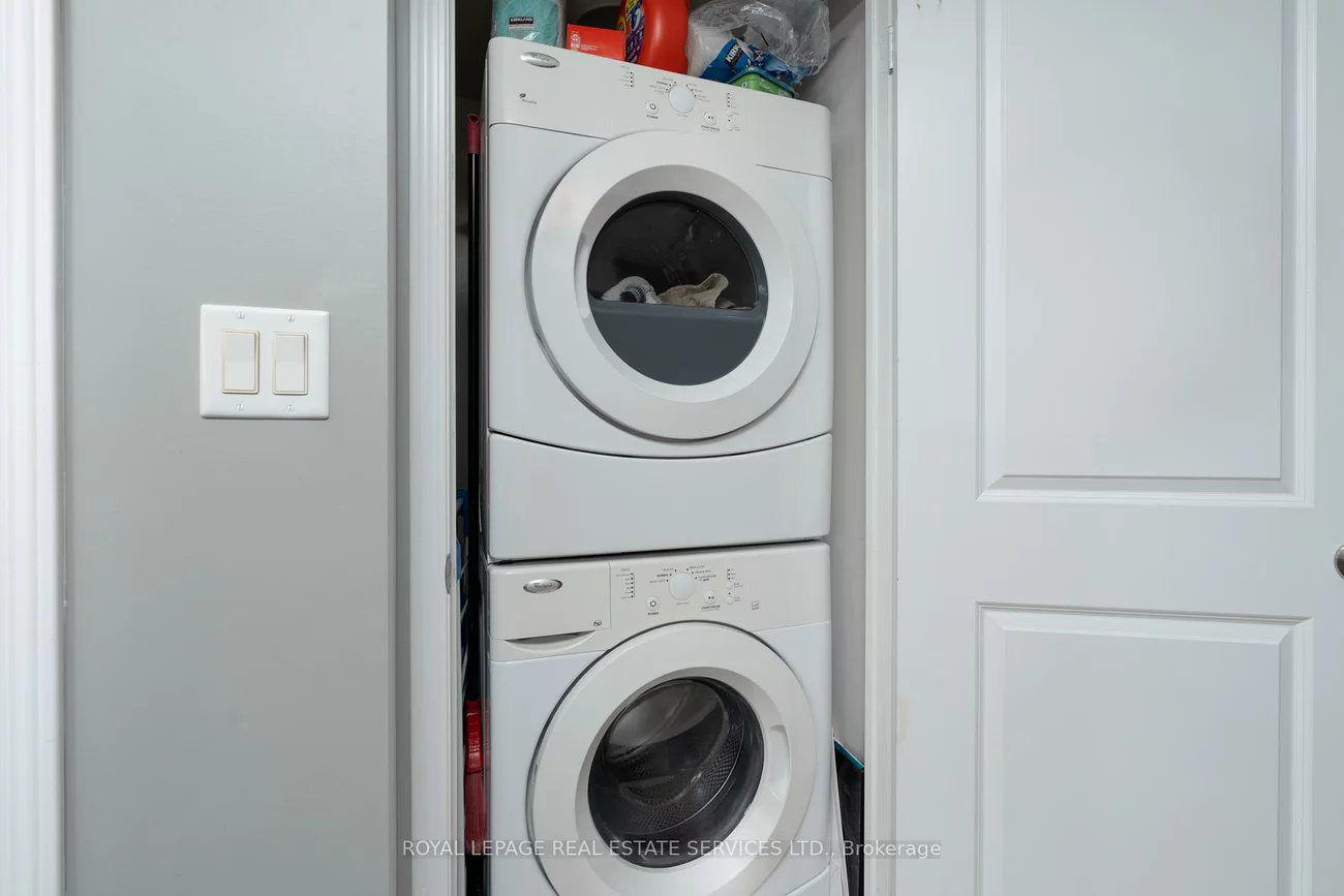 8, Rosebank, Malvern, Toronto