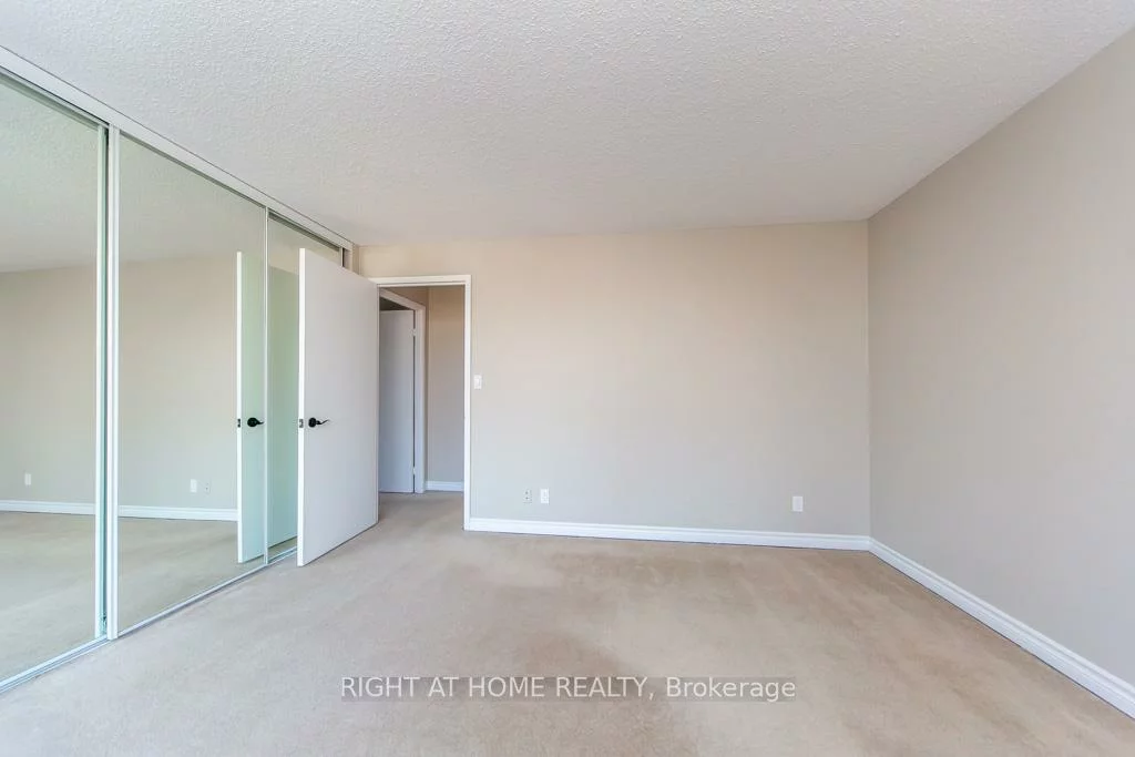 90, Dale, Guildwood, Toronto