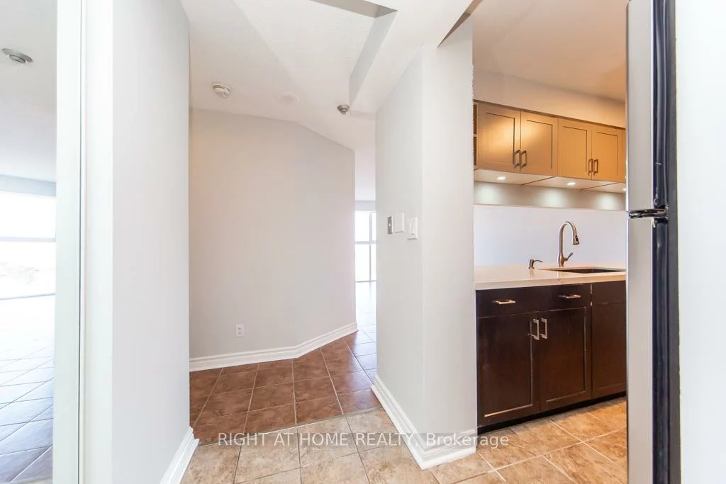 90, Dale, Guildwood, Toronto