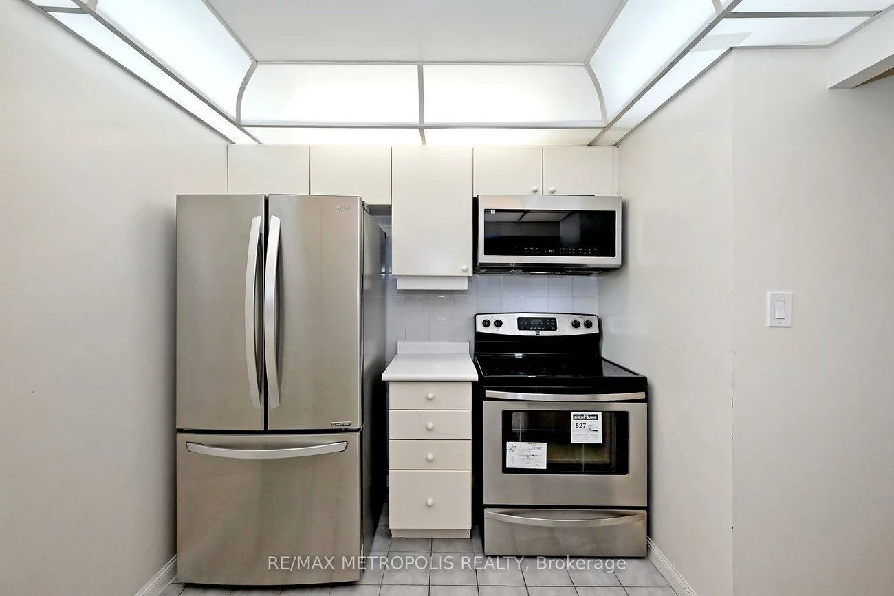 88, Corporate, Woburn, Toronto