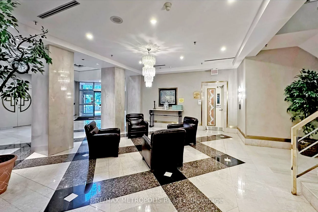 88, Corporate, Woburn, Toronto