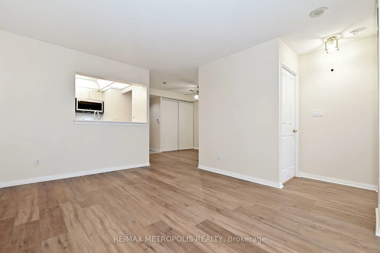 88, Corporate, Woburn, Toronto