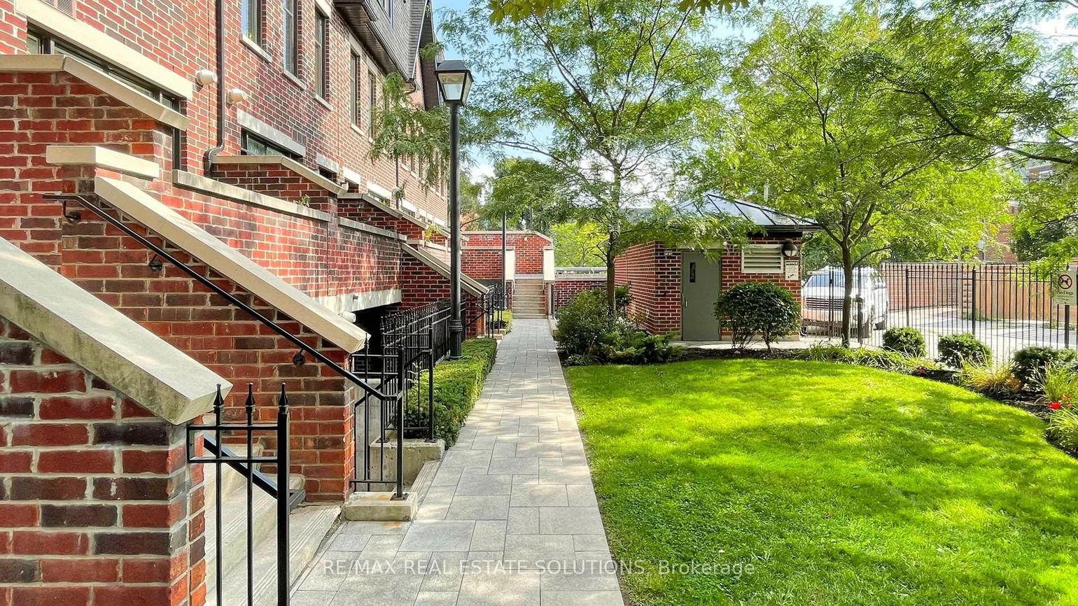 140, Broadview, South Riverdale, Toronto
