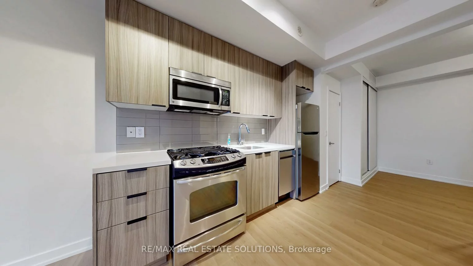 140, Broadview, South Riverdale, Toronto