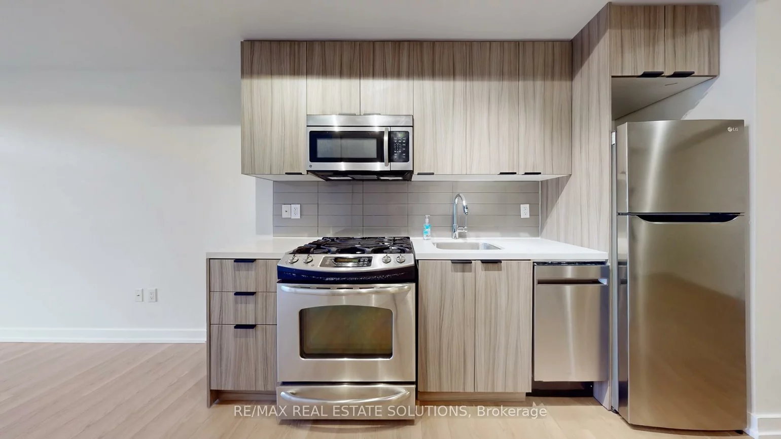 140, Broadview, South Riverdale, Toronto